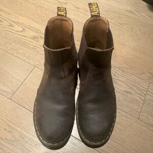 Dr. Martens men size 9 (EU 42) Chelsea boots